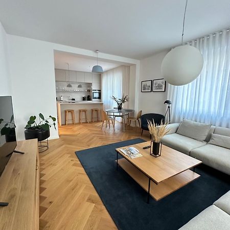 Bratislava Oldtown Apartment 130M2 ,60M2 Terrace And 2 Bathrooms Exterior foto