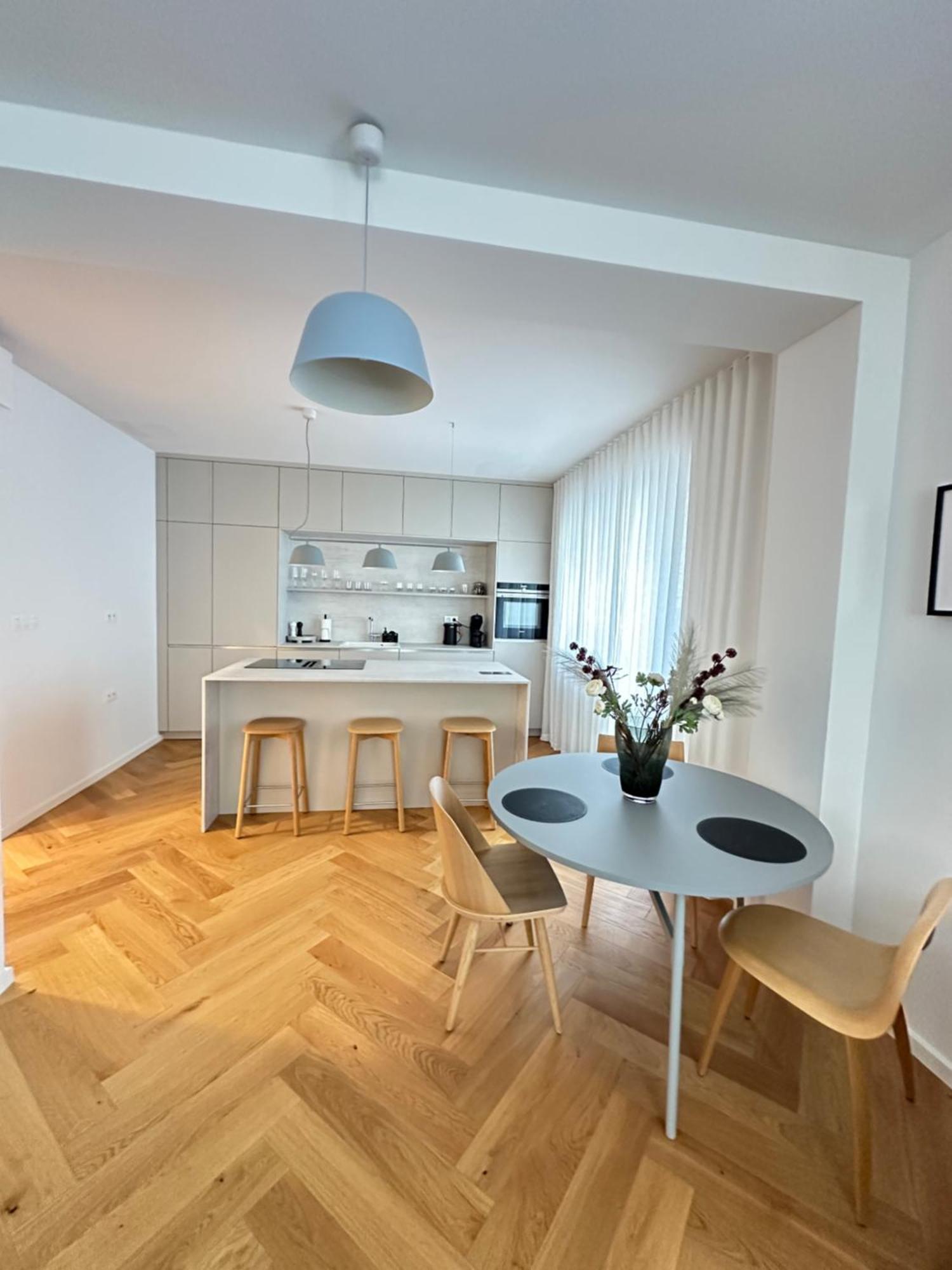 Bratislava Oldtown Apartment 130M2 ,60M2 Terrace And 2 Bathrooms Exterior foto